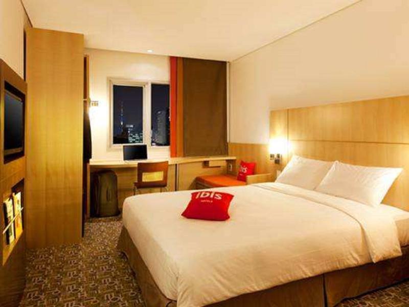 Ibis Dalian Zhongshan Square Esterno foto